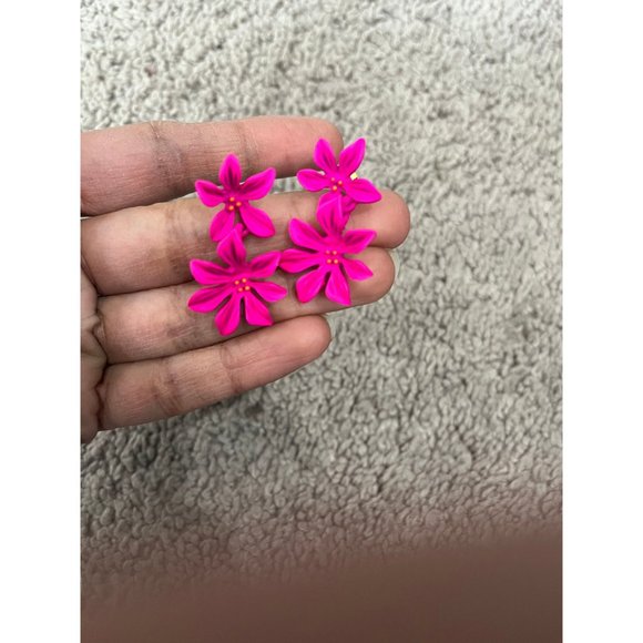 Hot pink earring dark pink resin fuchsia flower chunky ,pink flower statement - Picture 8 of 9